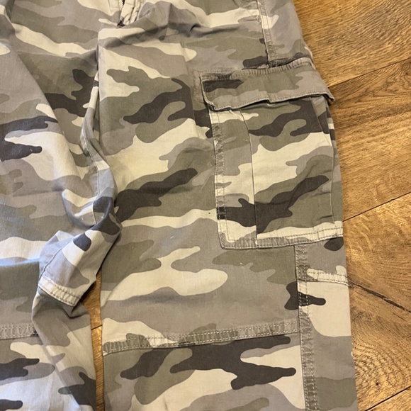 American Eagle Jogger pants size 4 - Picture 3 of 8